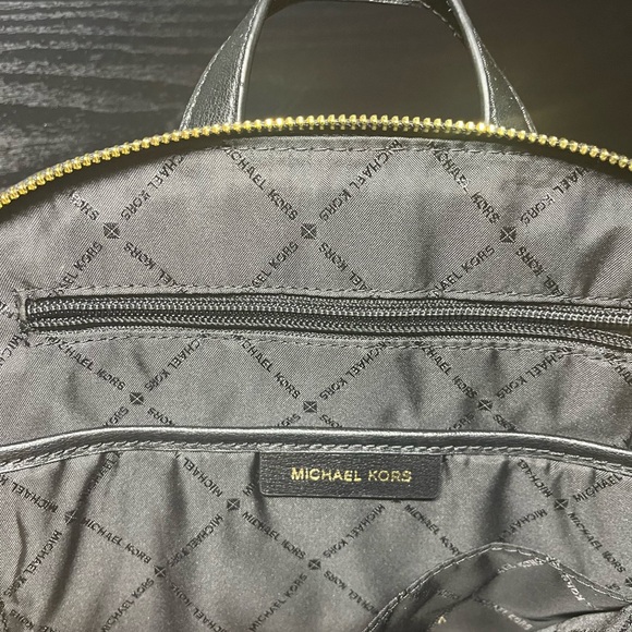 MK Backpack - Picture 4 of 7